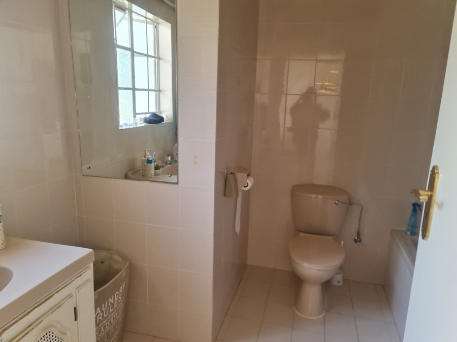 4 Bedroom Property for Sale in Safari Gardens North West